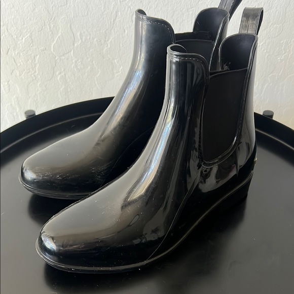 Lauren Ralph Lauren Black Chelsea style Rain Boots High Gloss - Picture 1 of 2